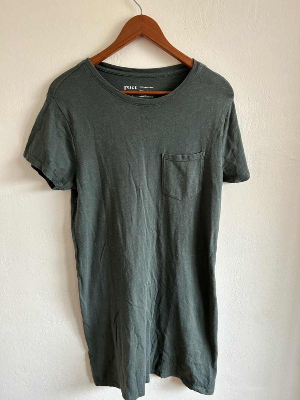 Pact Short-Sleeve Pocket Tee in Olive